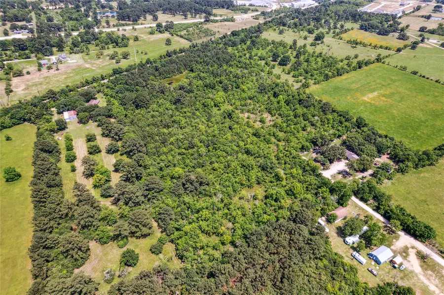 1835 S Cherry Street, Tomball, TX 77375 - Image #2