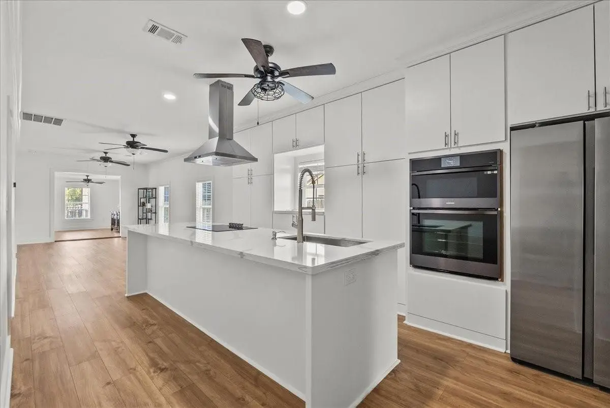 7013 Corsicana Street, Houston, TX 77020 - Image #1