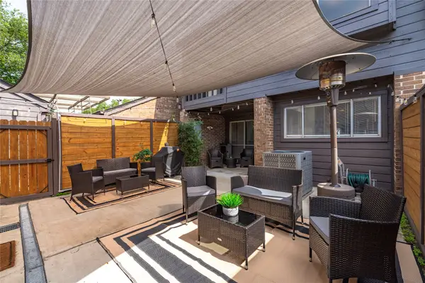 16522 Space Center Boulevard, Houston, TX 77058