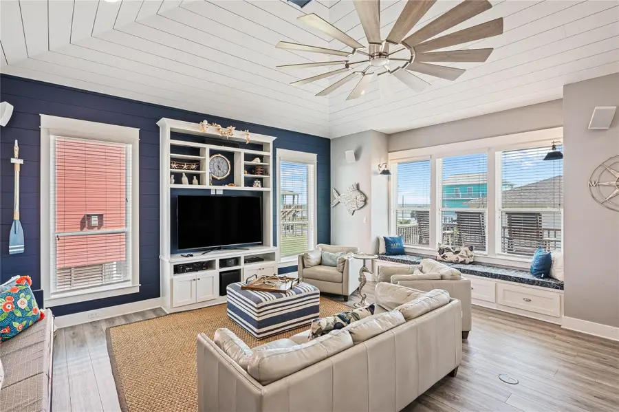 2576 Whitecap, Crystal Beach, TX 77650 - #3