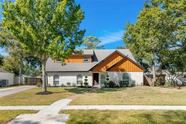 1119 Woodland Drive, El Lago, TX 77586