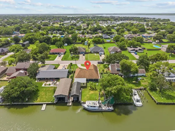 3902 18th Street N, Texas City, TX 77590