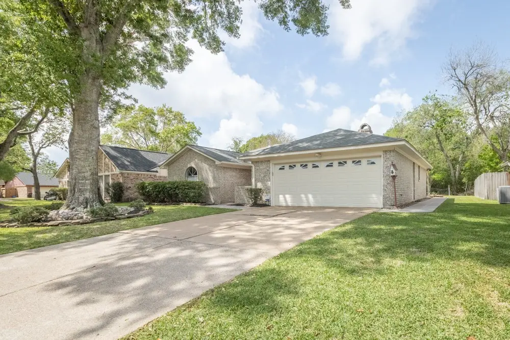 4102 Longhorn Drive, Baytown, TX 77521 - #1