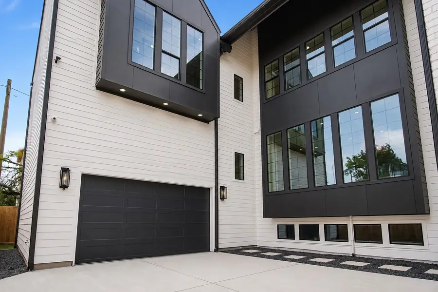 705 Walton Street, Houston, TX 77009 - #2