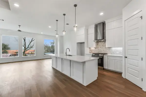 806 Fisher Street #A, Houston, TX 77018