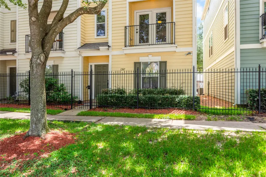 1207 Nagle Street, Houston, TX 77003 - Image #2