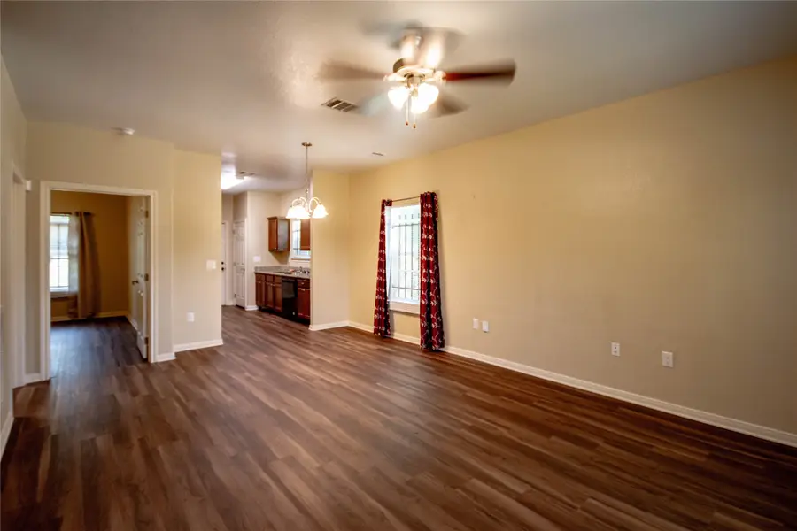 6010 Lyndhurst Drive, Houston, TX 77033 - #3