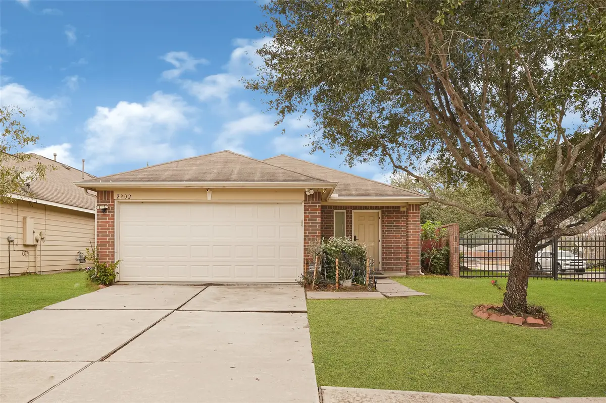 2902 Back Bay Brook Trail, Houston, TX 77045 - Image #1