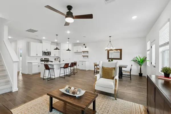 422 Monarch Trail, Huntsville, TX 77340