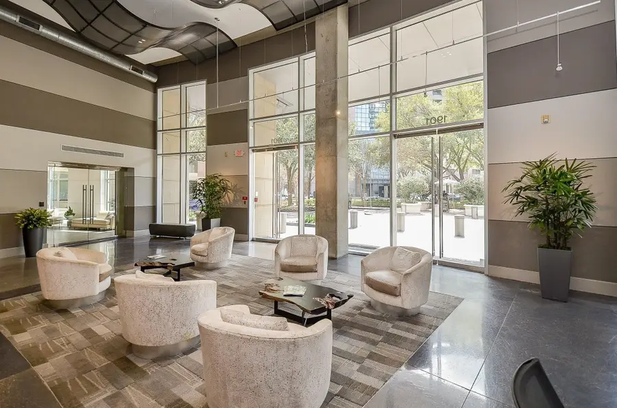 1901 Post Oak Boulevard #4409, Houston, TX 77056 - Image #2