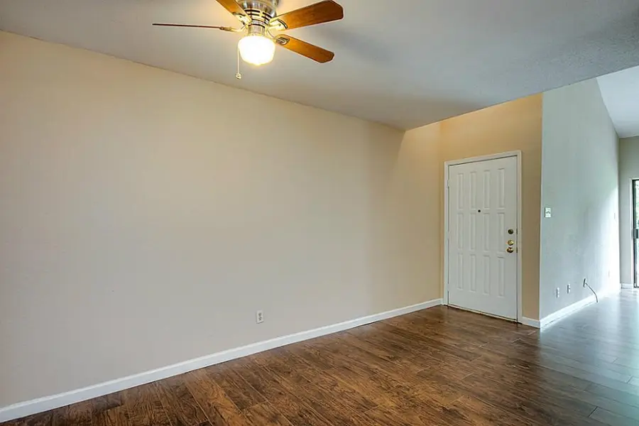 10811 Richmond Avenue #19, Houston, TX 77042 - #2