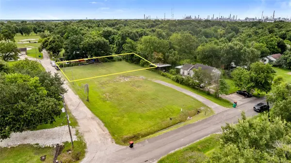 5000 Middleton, Baytown, TX 77520