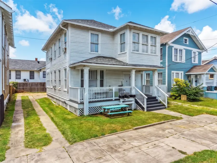 2221 35th Street, Galveston, TX 77550 - #3