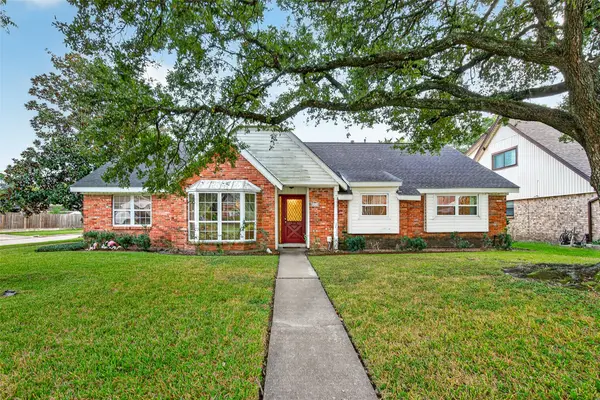 8411 Carvel Lane, Houston, TX 77036