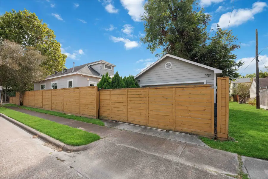 711 Walton Street, Houston, TX 77009 - #3