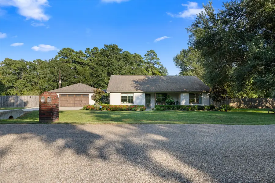 13210 Crest Drive, Willis, TX 77318 - Image #2