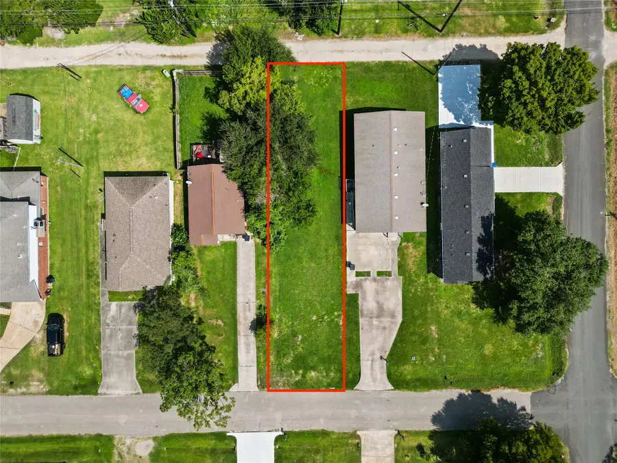 2204 2nd Avenue N, Texas City, TX 77590 - Image #3