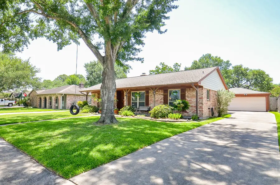 12023 Scottsdale Drive, Meadows Place, TX 77477 - Image #3