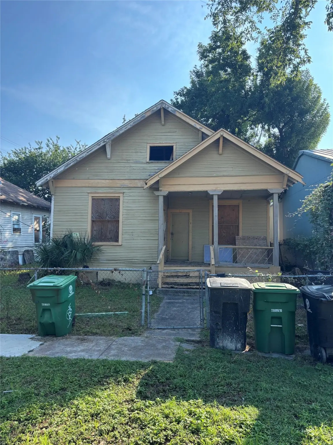 1916 Everett Street, Houston, TX 77009 - Image #1