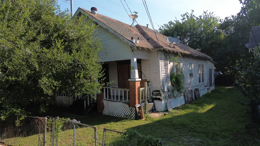 1916 Everett Street, Houston, TX 77009 - Image #2