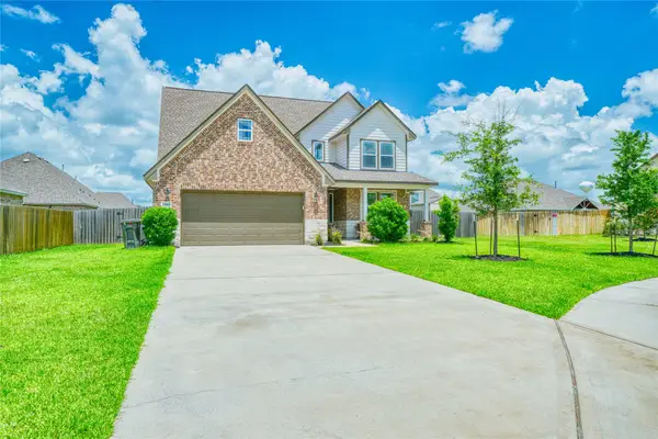 13510 Fallbrook Circle, Mont Belvieu, TX 77535