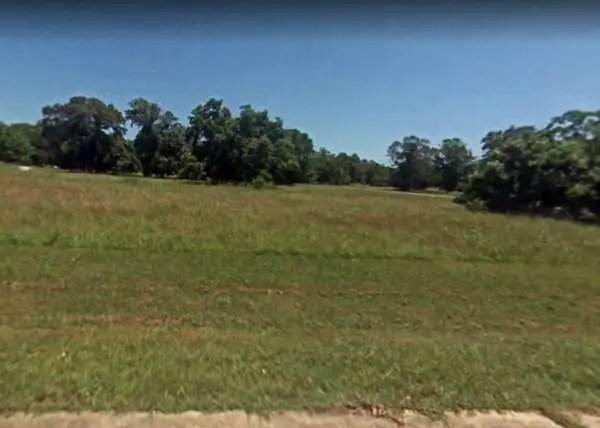 406 Rancho Chico Trail, Angleton, TX 77515