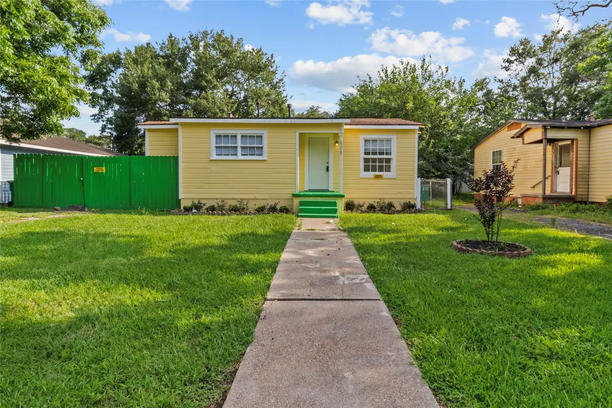 605 Pearl Street, Baytown, TX 77520 - Image #1