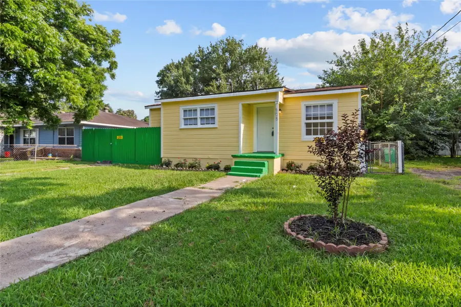 605 Pearl Street, Baytown, TX 77520 - Image #2