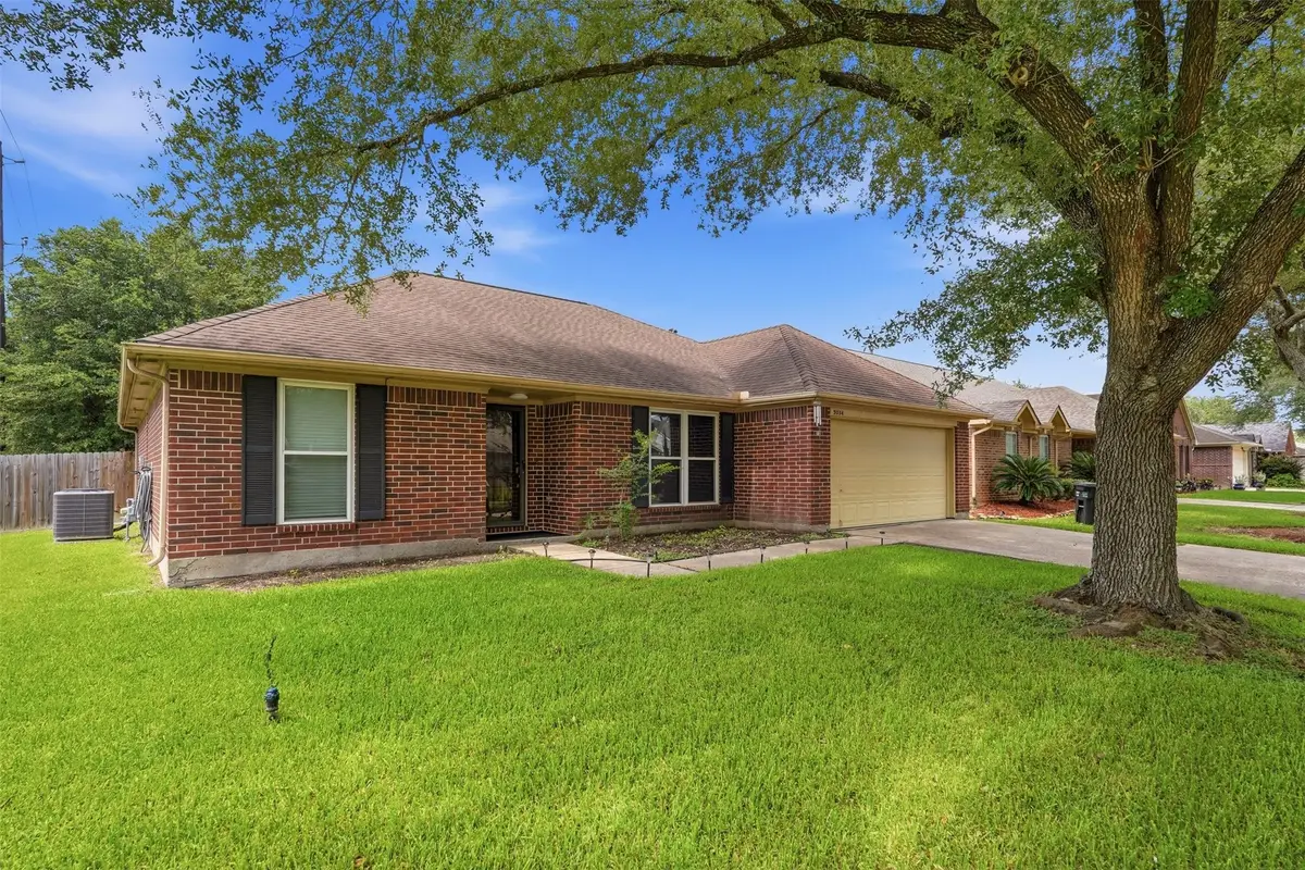 5034 Glenview Drive, La Porte, TX 77571 - #1