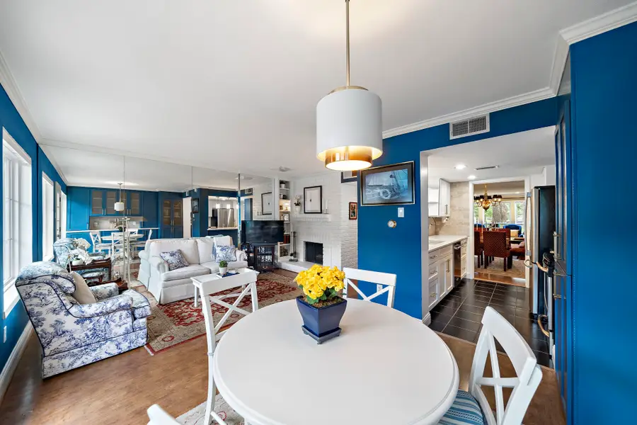 8944 Chatsworth Drive, Houston, TX 77024 - Image #3