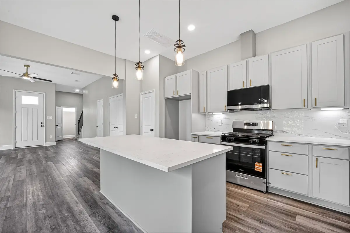 2207 Des Chaumes Street, Houston, TX 77026 - #1