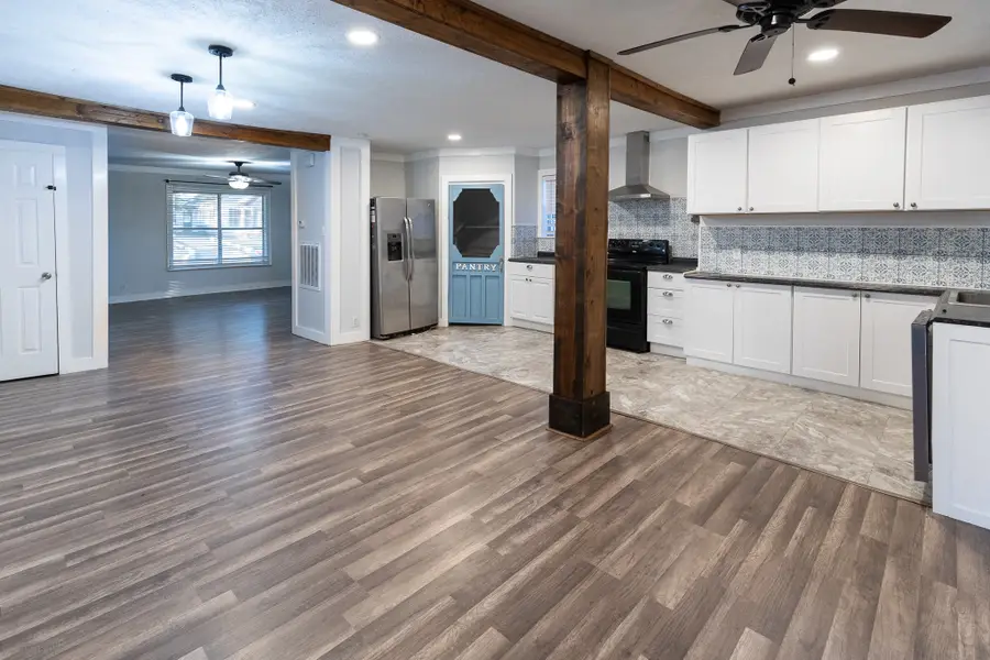 1425 15th Street, Huntsville, TX 77340 - #2