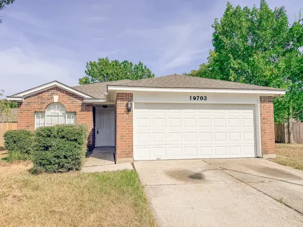 19703 Vista Lake Court, Cypress, TX 77433