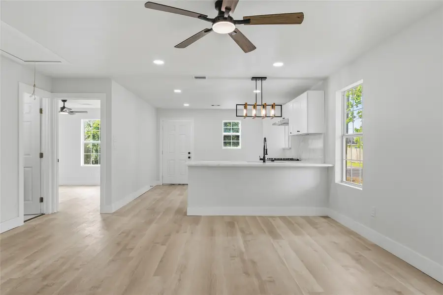 300 Hafer St, Baytown, TX 77520 - #2