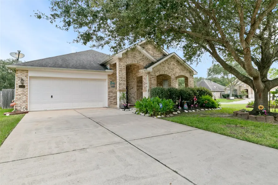 6140 Dunbar Court, League City, TX 77573 - Image #2