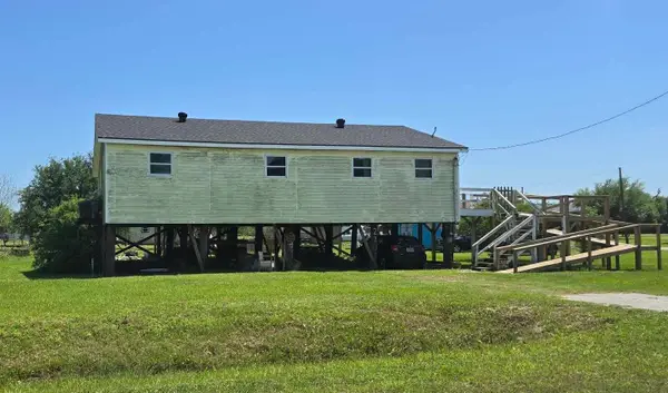 2208 Nelson Avenue, Port Bolivar, TX 77650