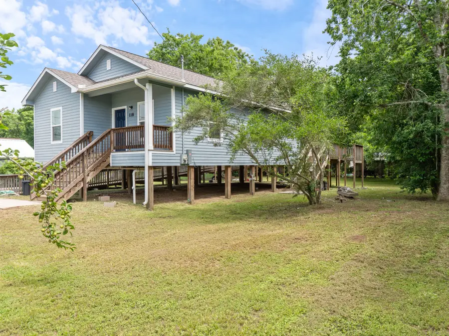 118 W Dahlgreen, Wharton, TX 77488 - #3
