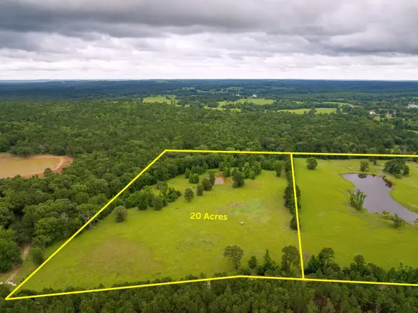 2 County Road 1224, Elkhart, TX 75839