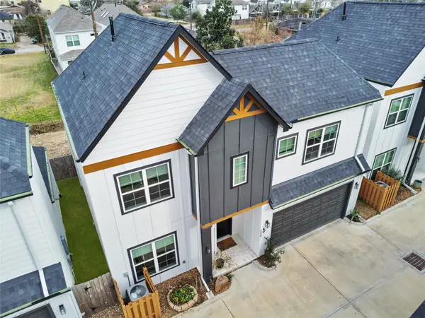 303 Blueberry Street #B, Houston, TX 77018