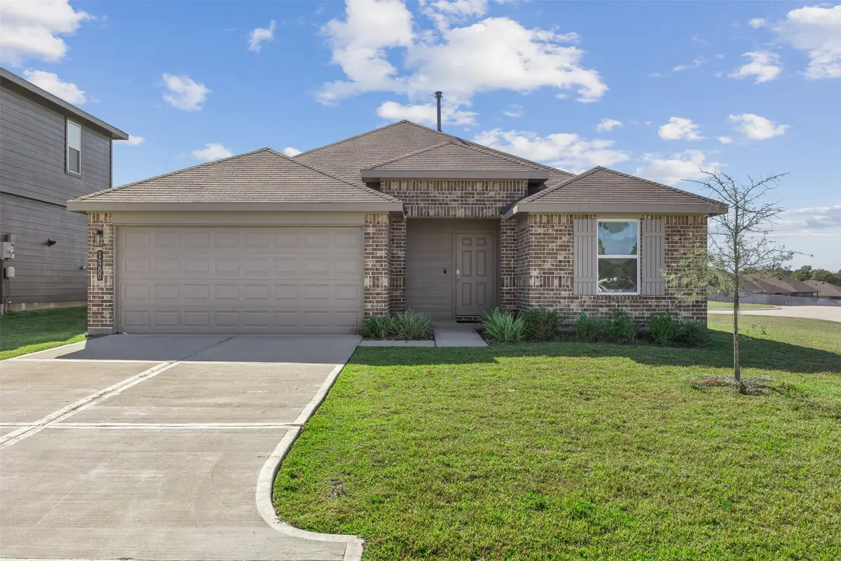 14200 Yellow Jacket Court, Willis, TX 77318 - Image #1