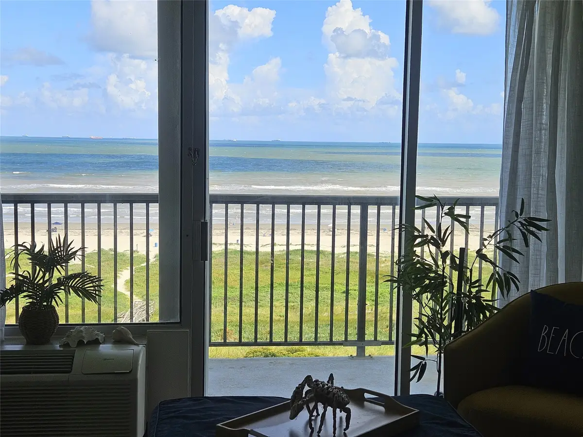 415 E Beach Drive #804, Galveston, TX 77550 - Image #1