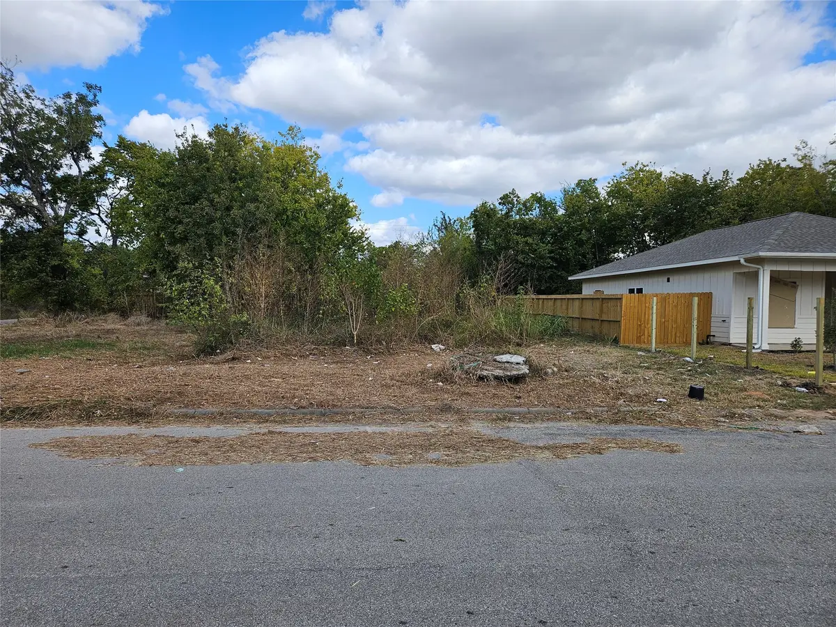 3225 Bremond Street, Houston, TX 77004 - Image #1