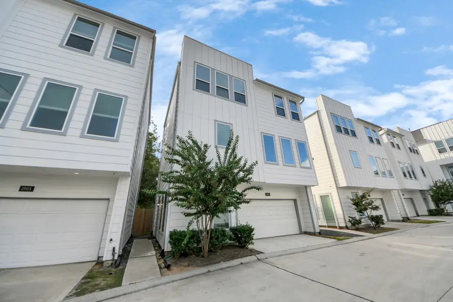 1907 Lonestar Brook Lane, Houston, TX 77080 - Image #3