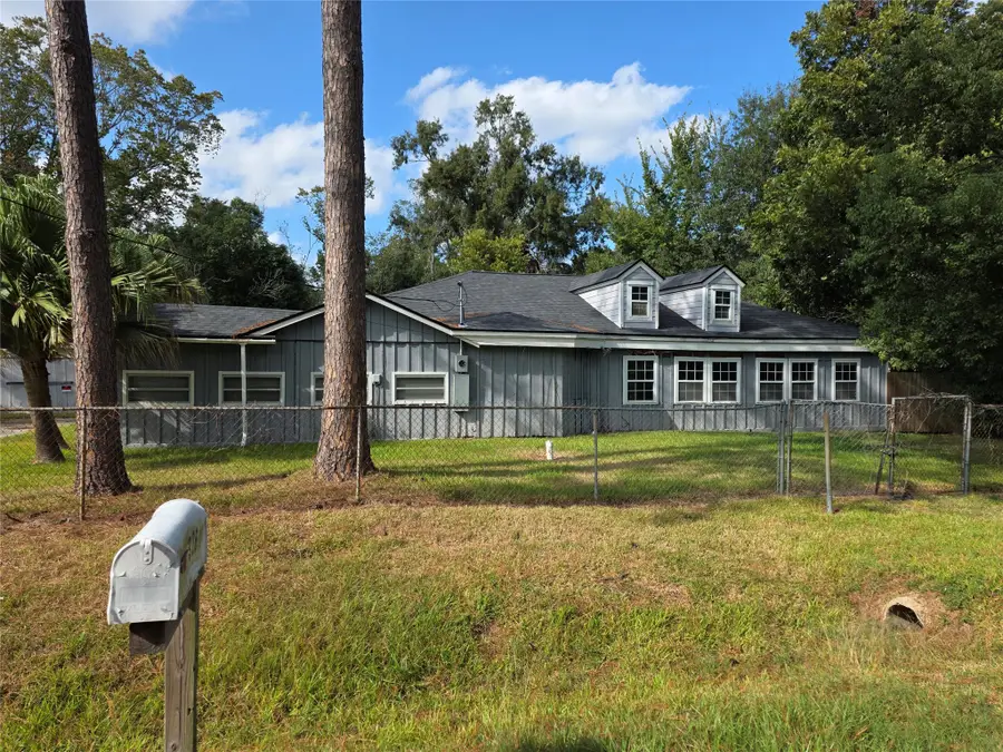 326 Texas Avenue, Bacliff, TX 77518 - Image #2