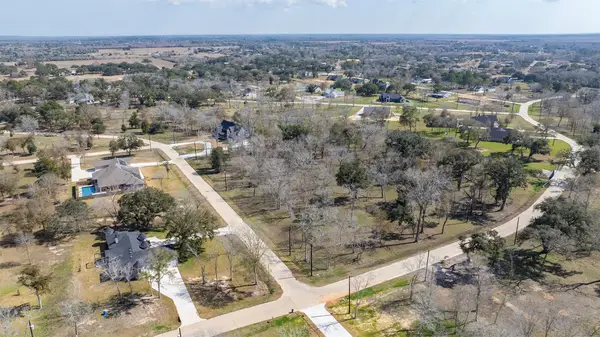 4707 Shadow Pond Lane, Alvin, TX 77511