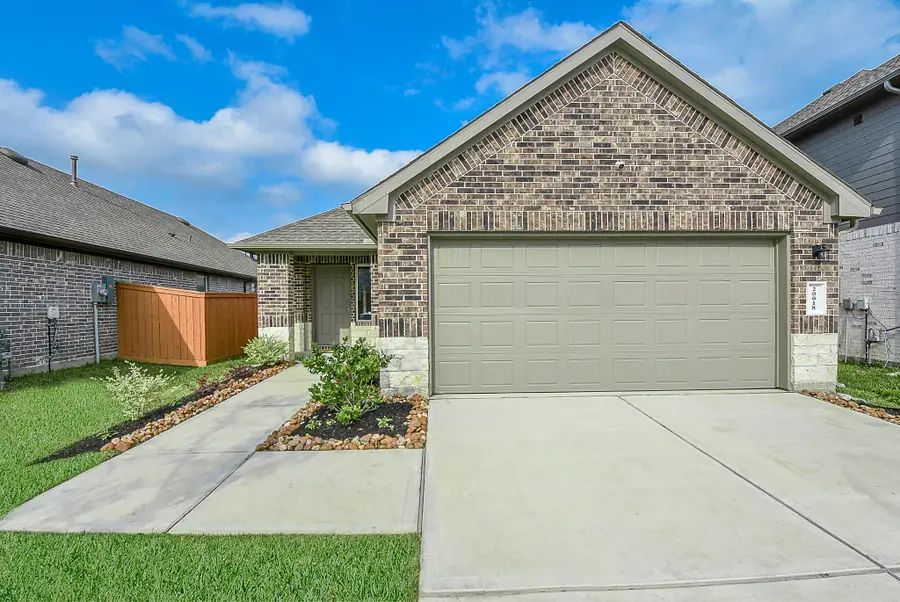 20018 Sienna Green Drive, Hockley, TX 77447 - Image #2