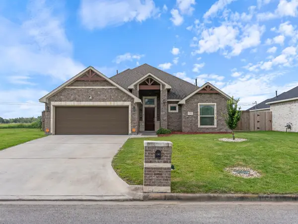 1202 Sailfish Drive, Bay City, TX 77414