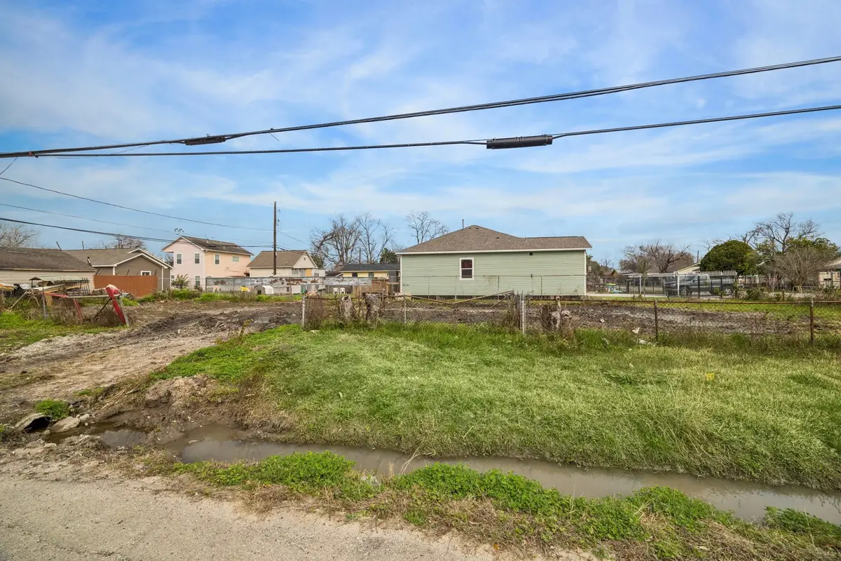 248 Hoffman Street, Houston, TX 77020 - #1