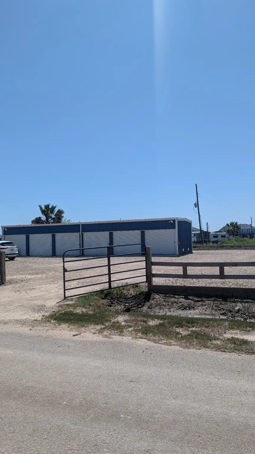 1265 Diamond Road, Crystal Beach, TX 77650 - Image #3