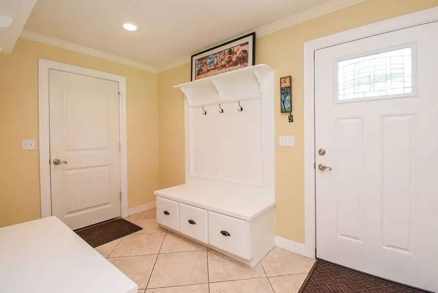 2101 Meadow Lane, El Campo, TX 77437 - Image #3